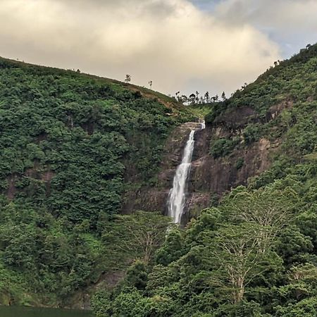 Subash Hotel Nallathanniya Exteriér fotografie
