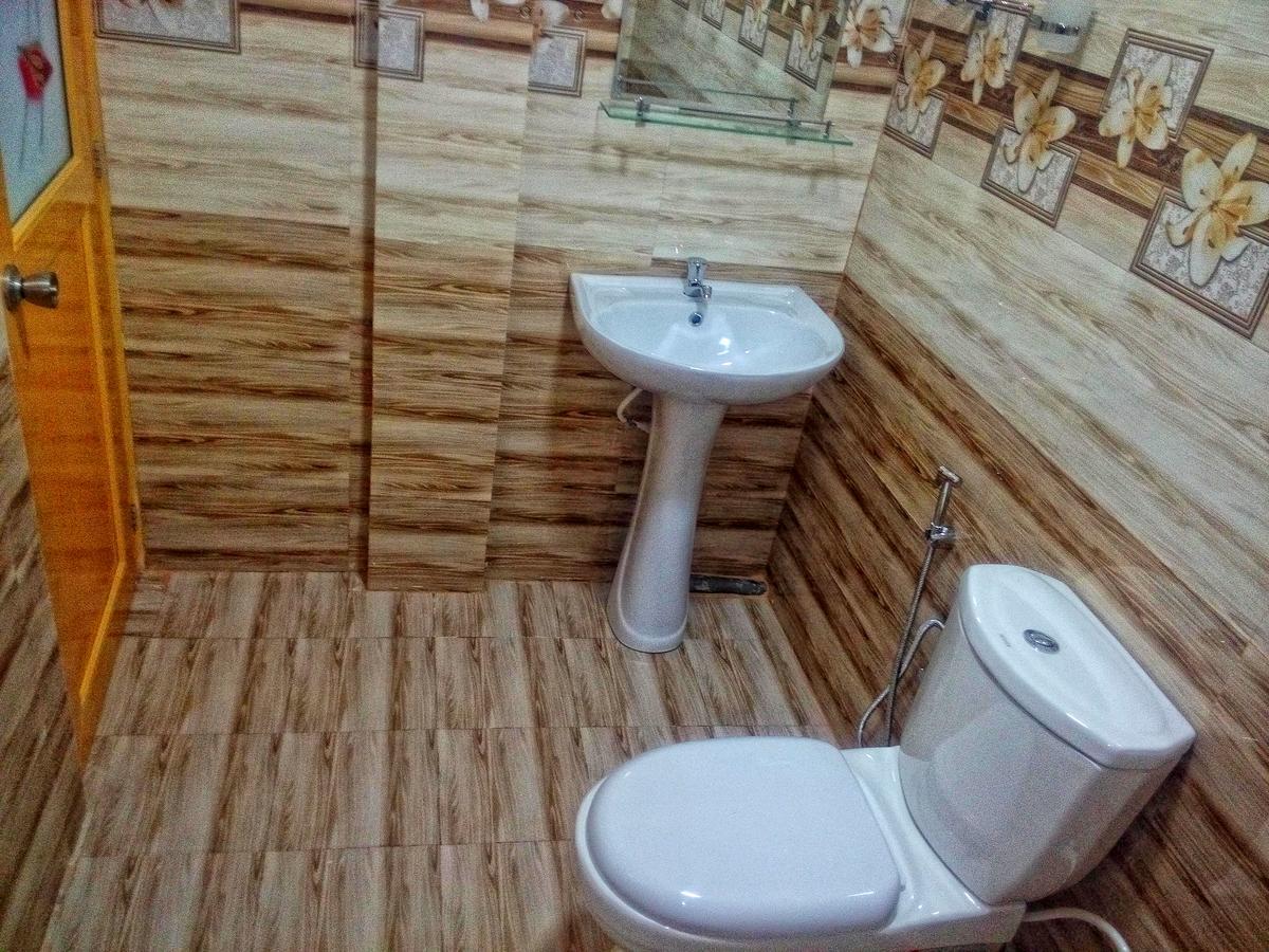 Subash Hotel Nallathanniya Exteriér fotografie