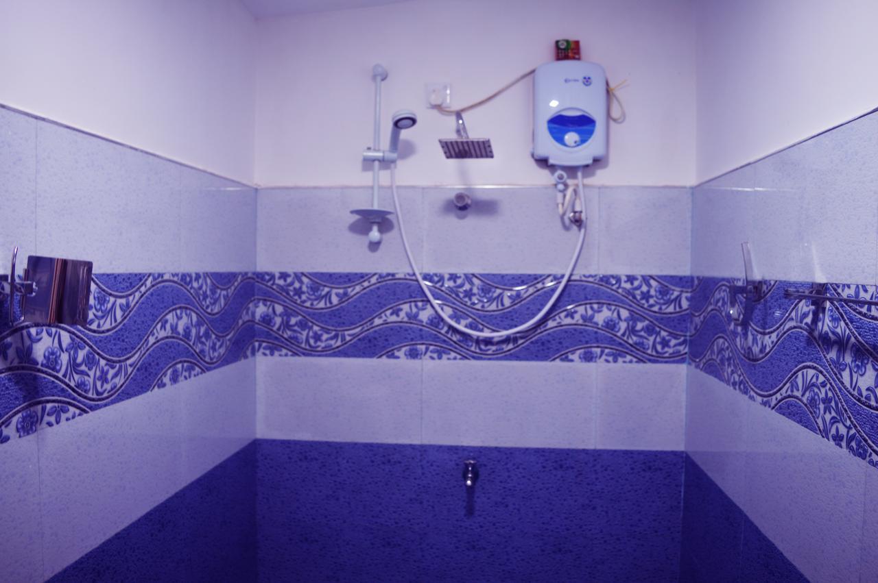 Subash Hotel Nallathanniya Exteriér fotografie