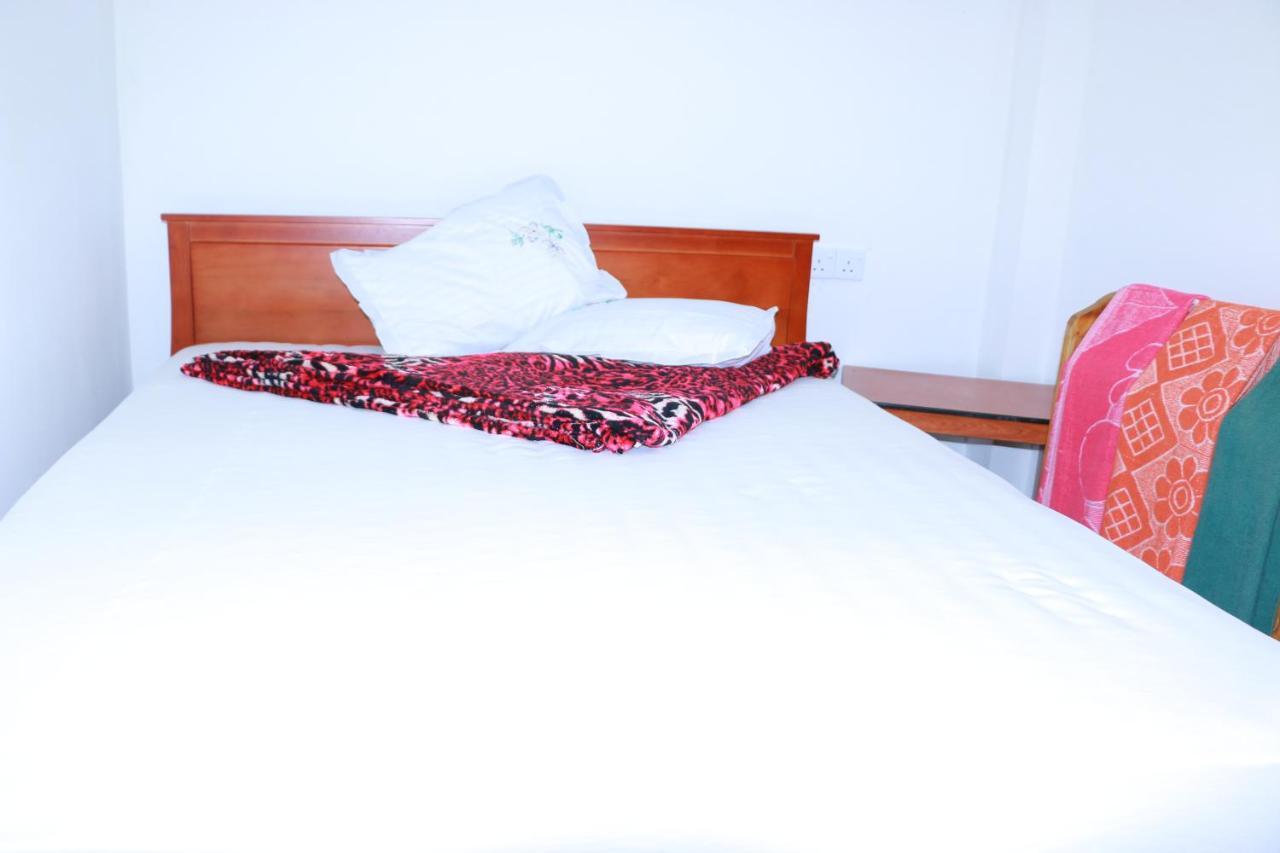 Subash Hotel Nallathanniya Exteriér fotografie